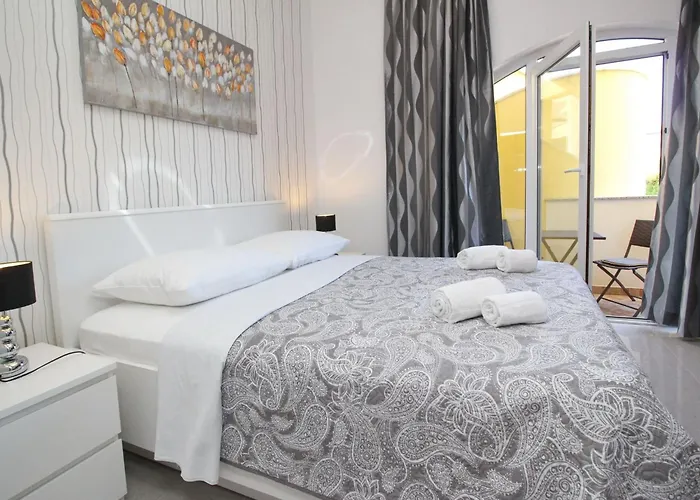 Apartmán In Mit Eigener Terrasse By Interhome